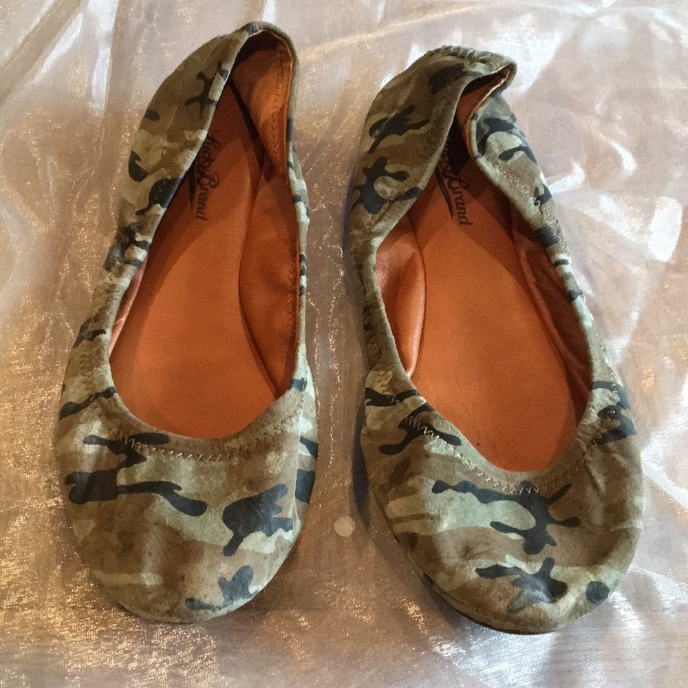 Lucky brand Camo flats
